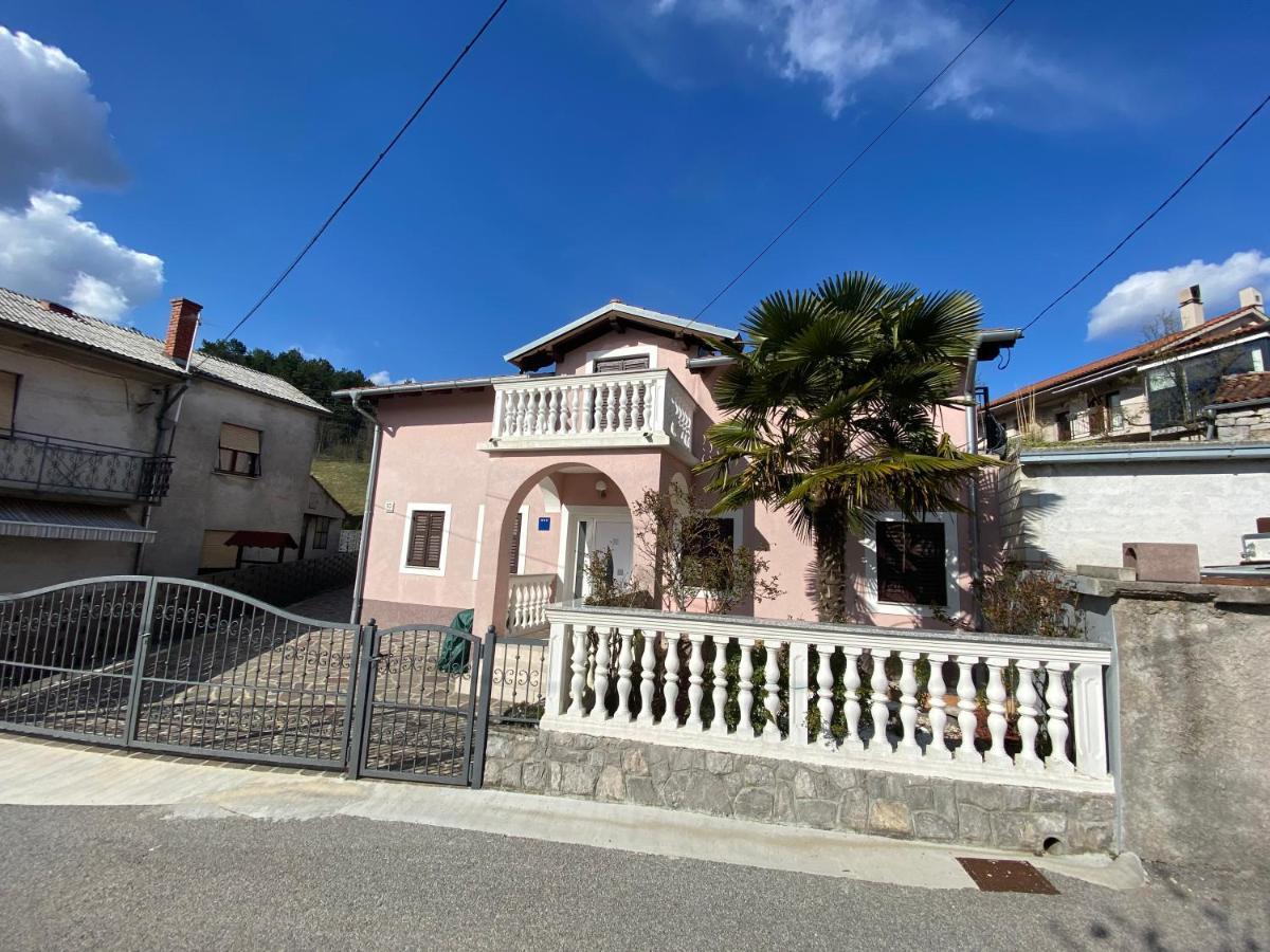 Holiday House Pasjak Sapjane Dış mekan fotoğraf
