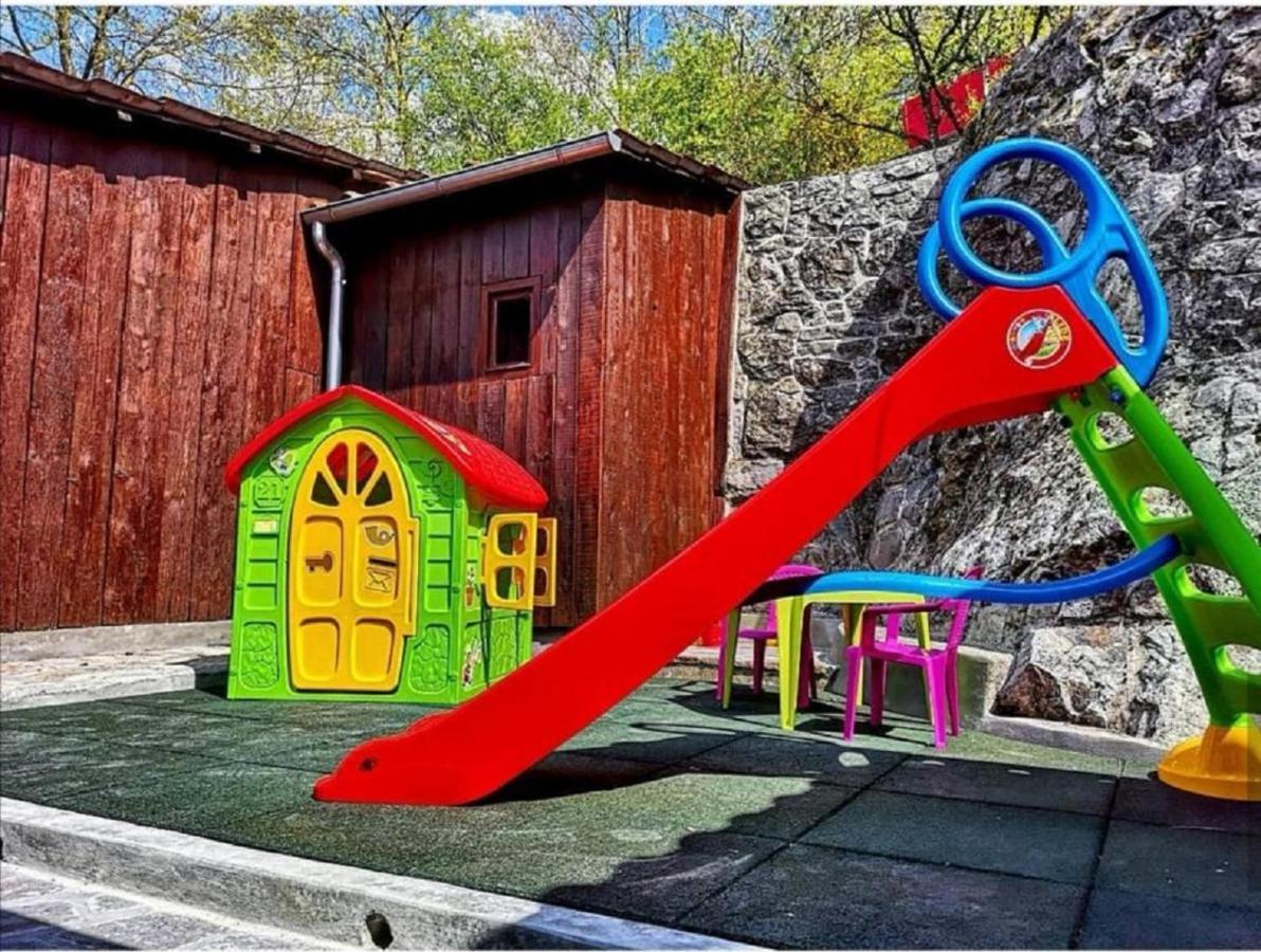 Holiday House Pasjak Sapjane Dış mekan fotoğraf